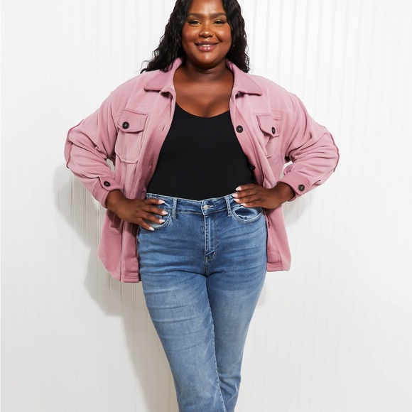 Light Rose Cozy in the Cabin Full Size Fleece Elbow Patch Shacket - Picture 4 of 10